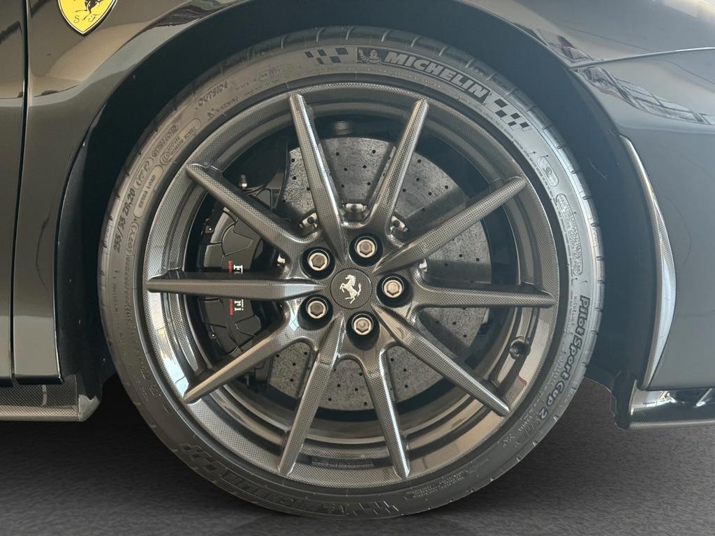 Ferrari SF90