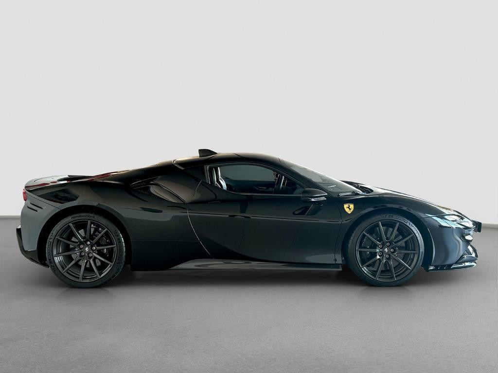 Ferrari SF90