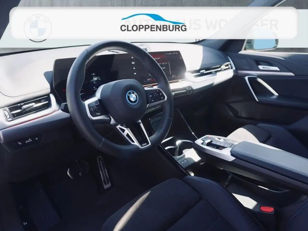 BMW iX1