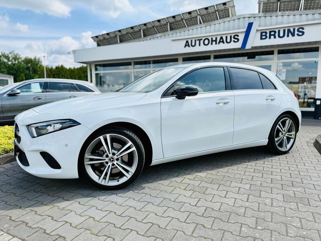 Mercedes-Benz A-Klasse A 220 Progressive A 220 d
