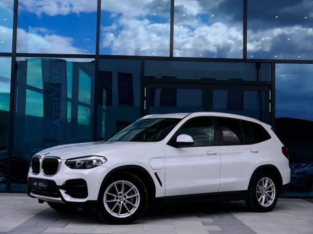 BMW X3 xDrive30e