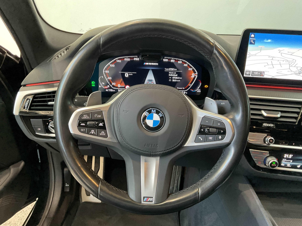 BMW M550