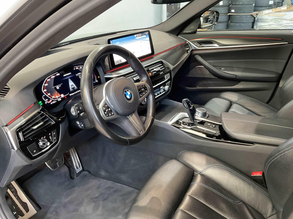 BMW M550