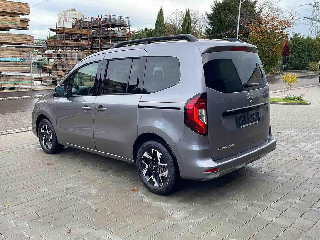 Nissan Townstar