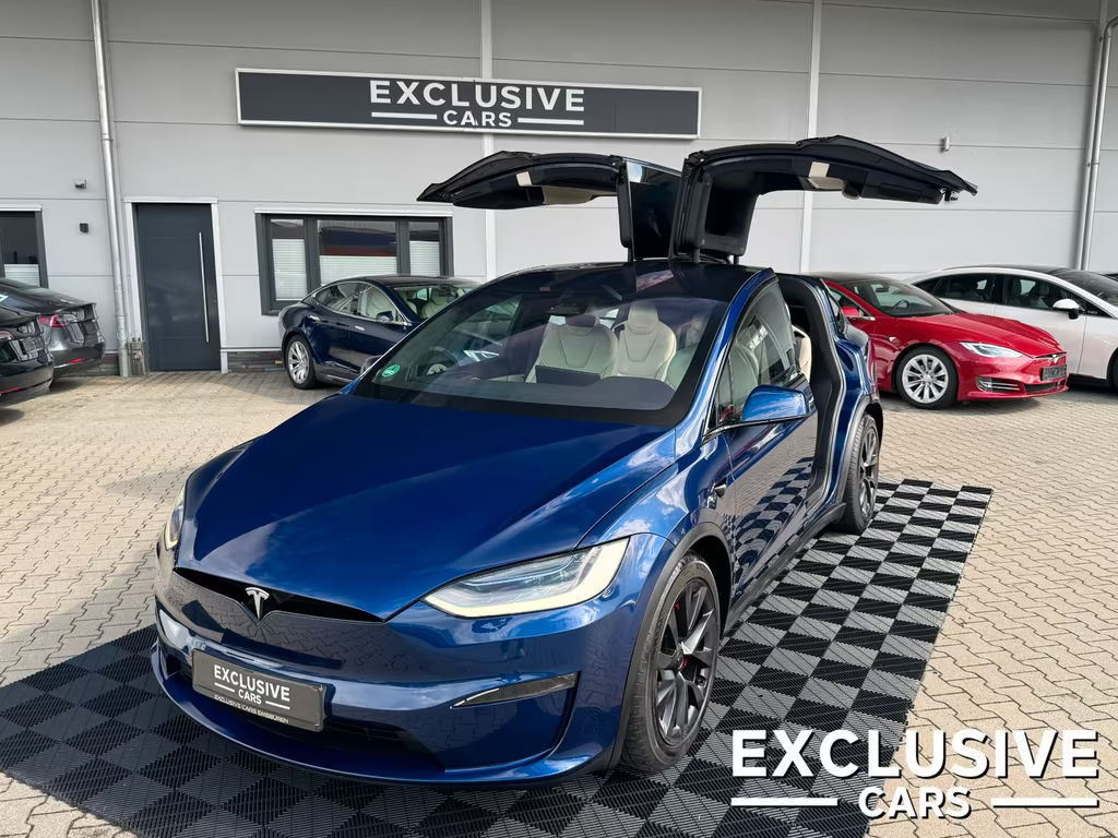 Tesla Model X Plaid