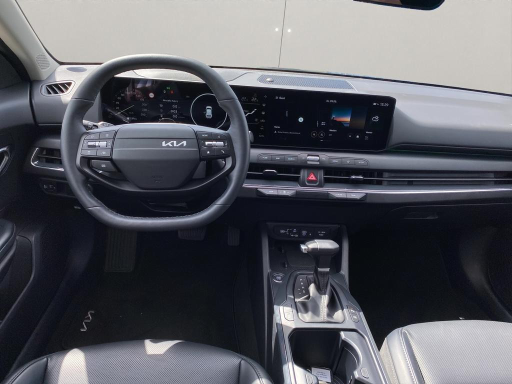 Kia K4