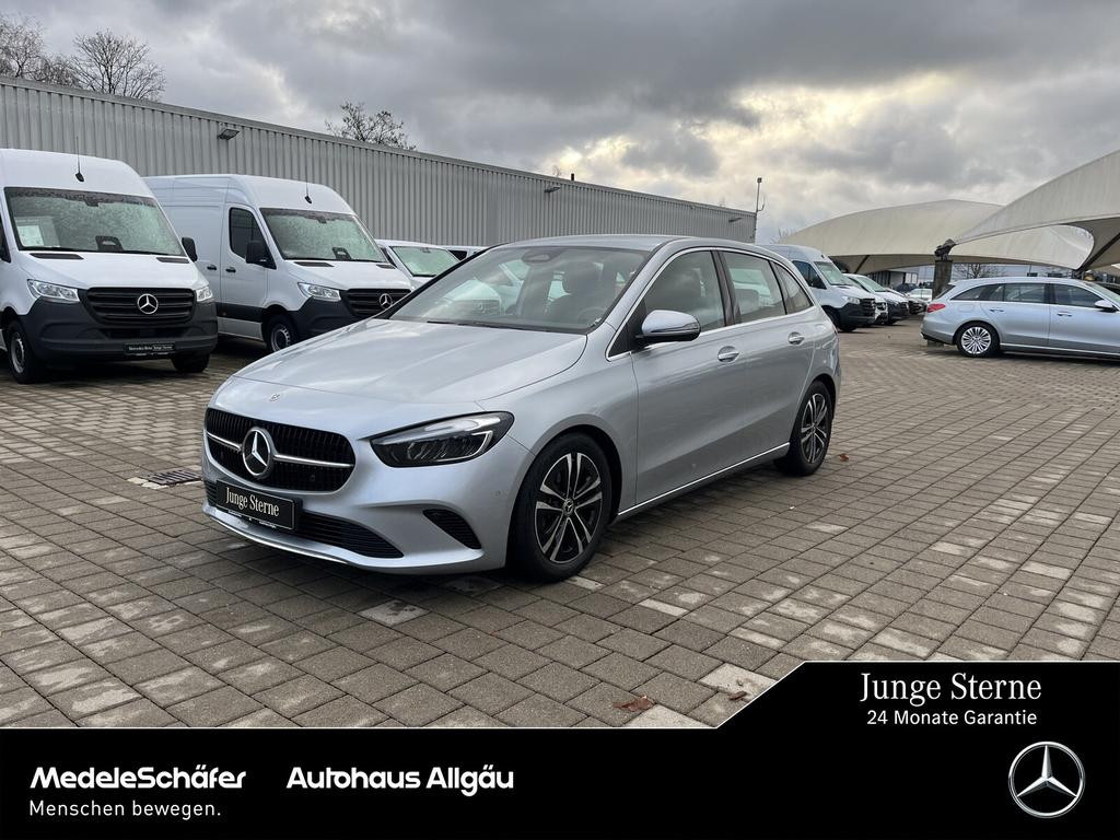 Mercedes-Benz B-Klasse B 220 4MATIC Sedan