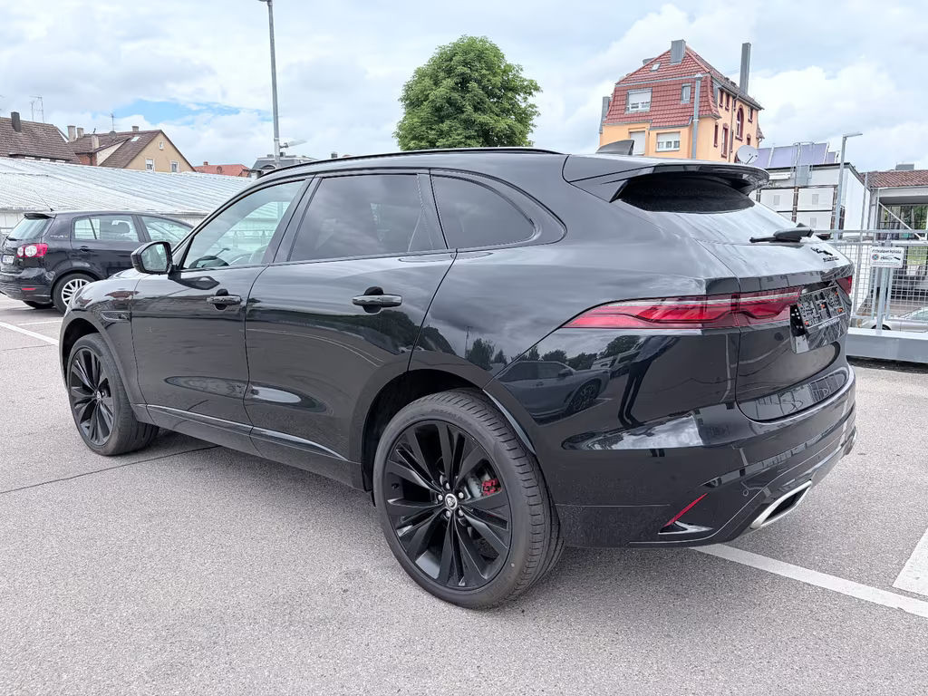 Jaguar F-Pace