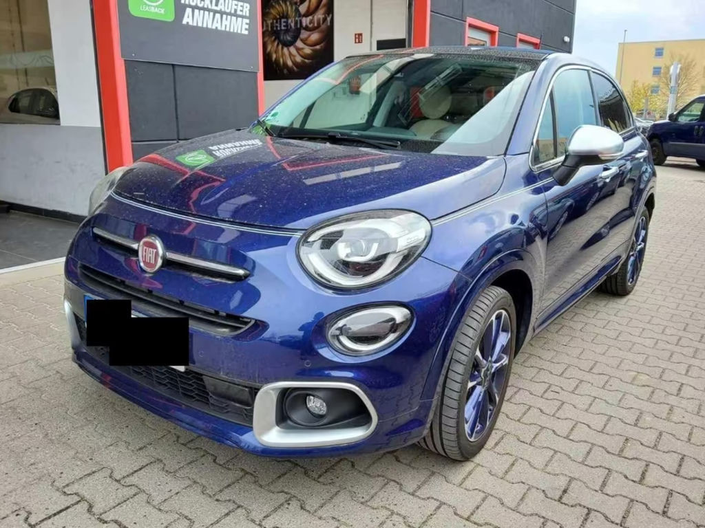 Fiat 500X Yacht Club Capri Club