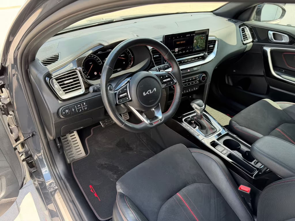 Kia ProCeed