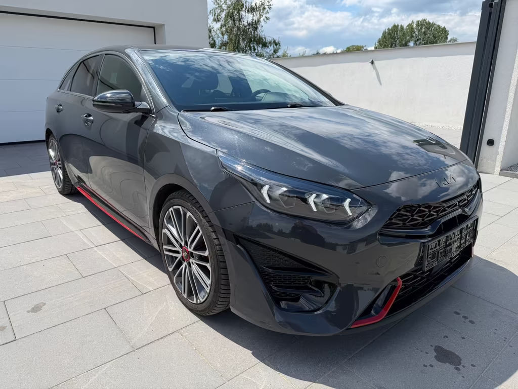 Kia ProCeed