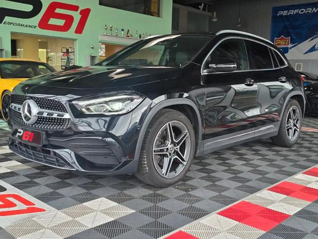 Mercedes-Benz GLA-Klasse GLA 250 AMG Line
