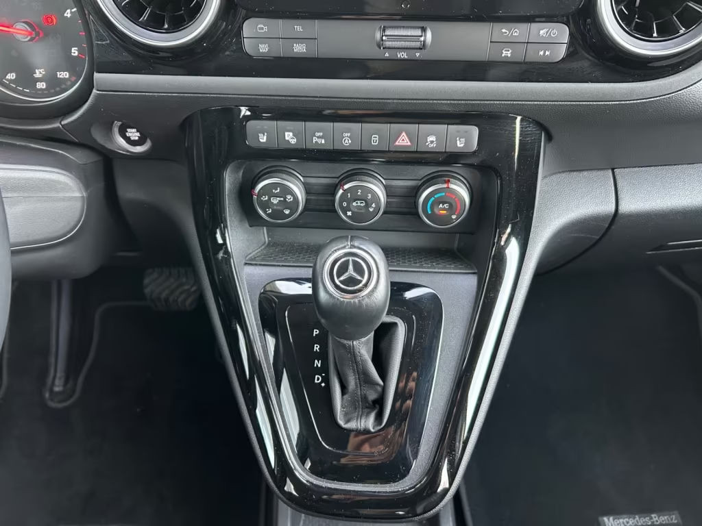 Mercedes-Benz T 180
