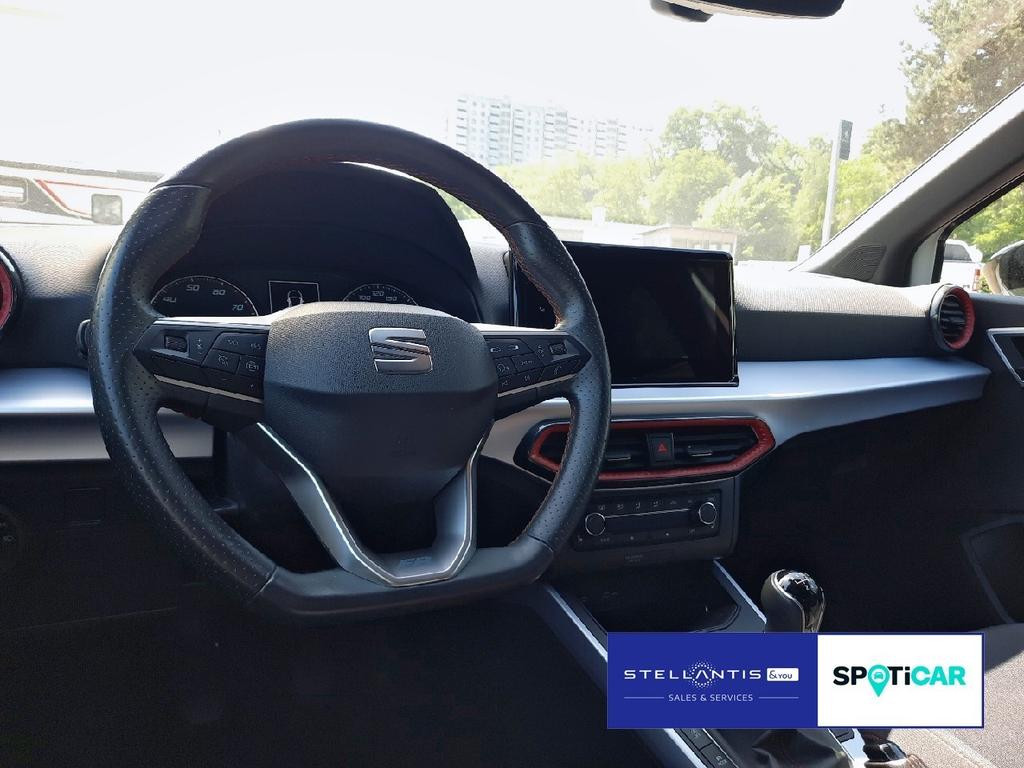 Seat Arona