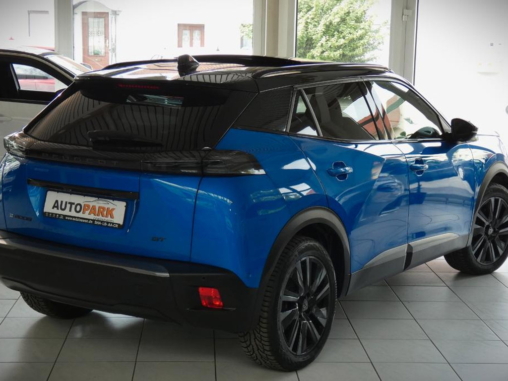 Peugeot e-2008