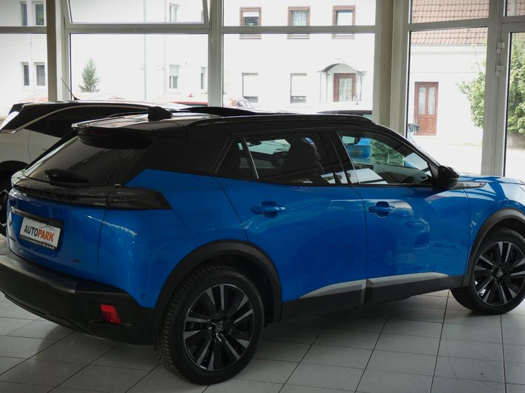 Peugeot e-2008