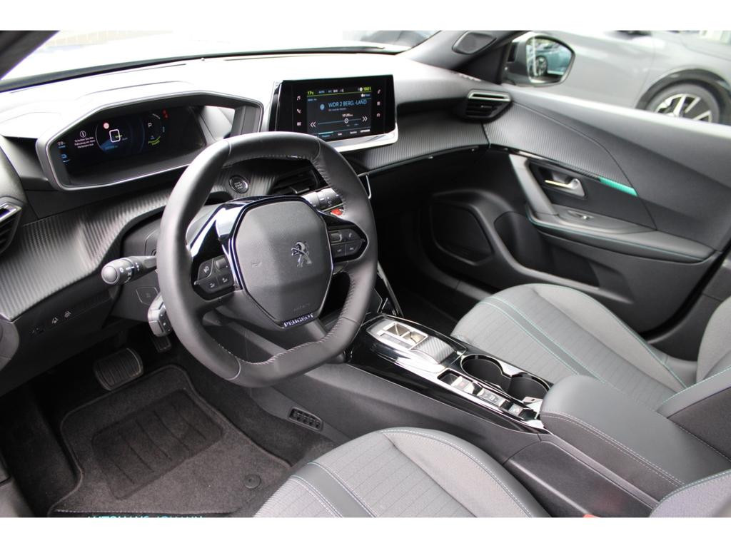 Peugeot e-2008