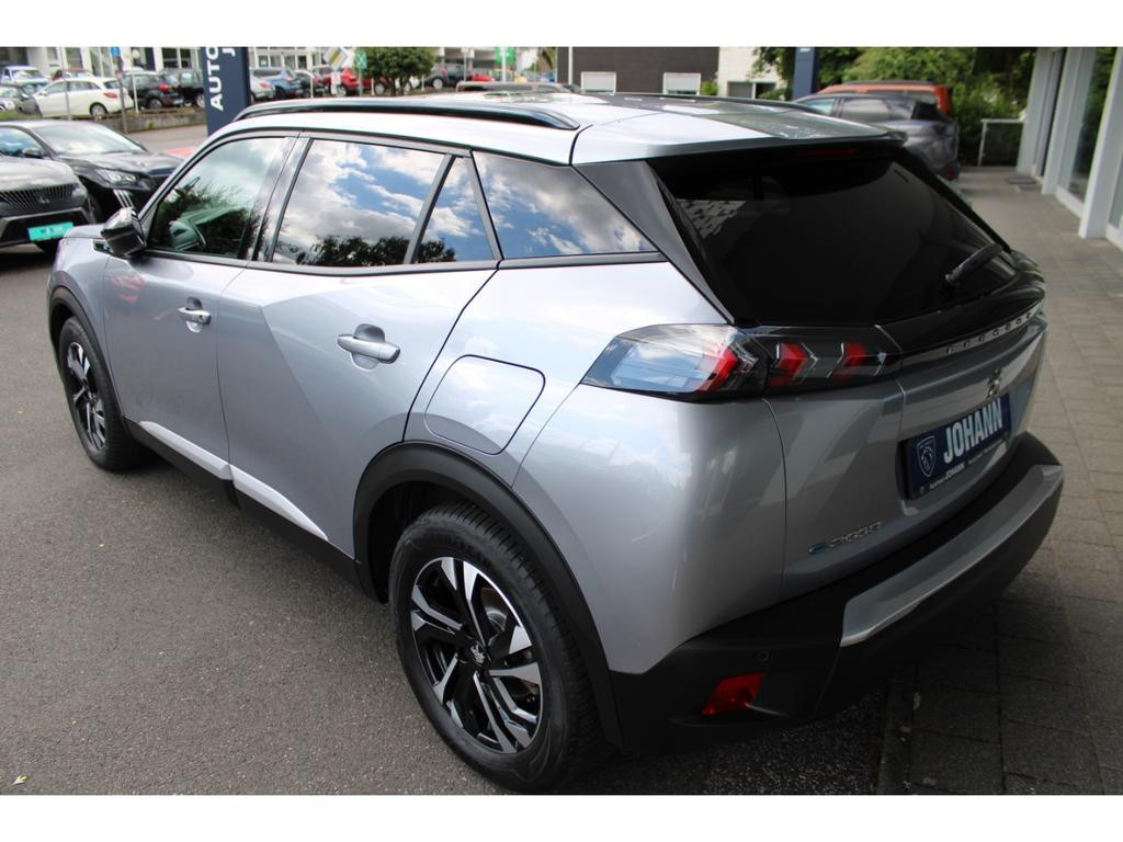 Peugeot e-2008