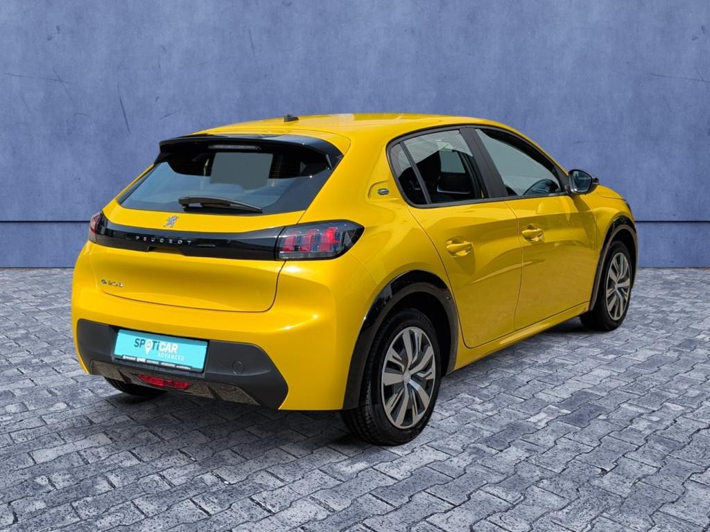 Peugeot e-208