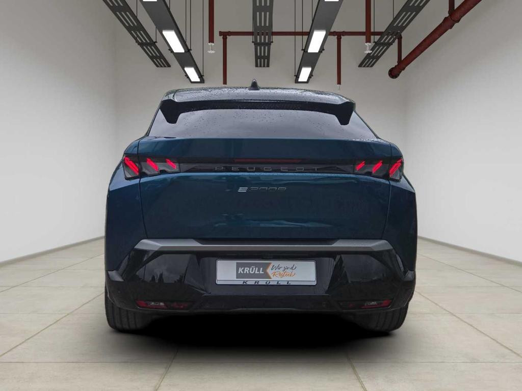Peugeot E-3008