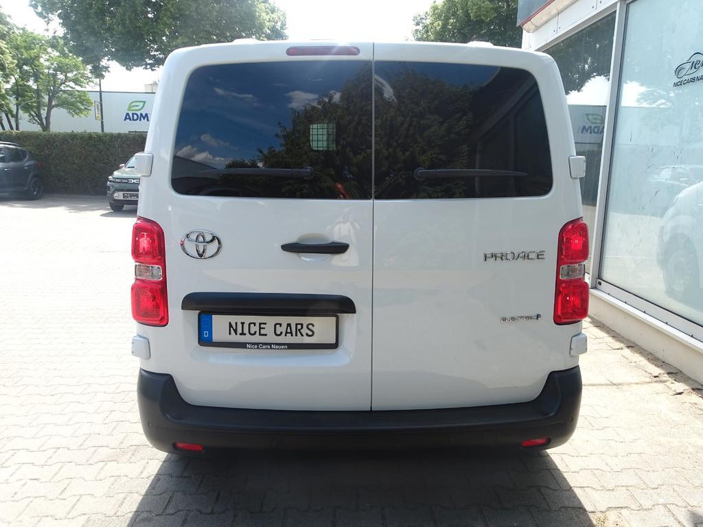 Toyota Proace (Verso)
