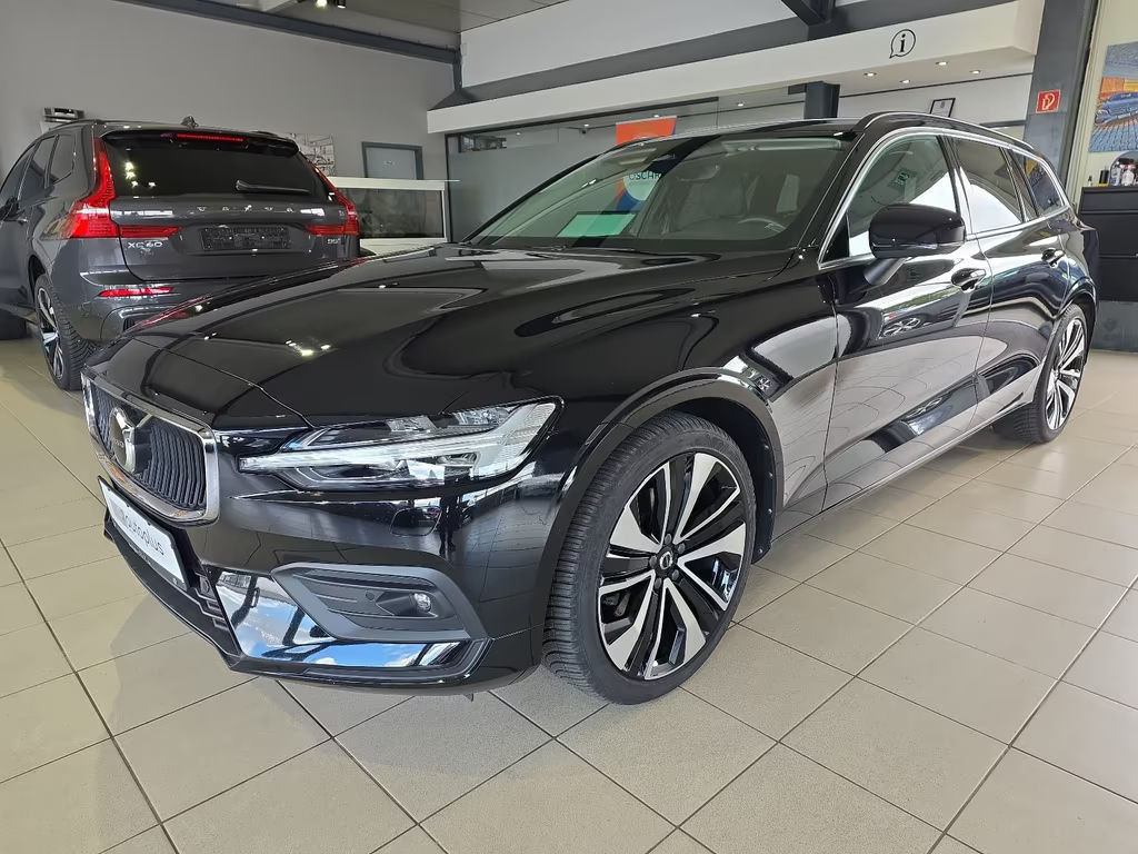 Volvo V60 Core