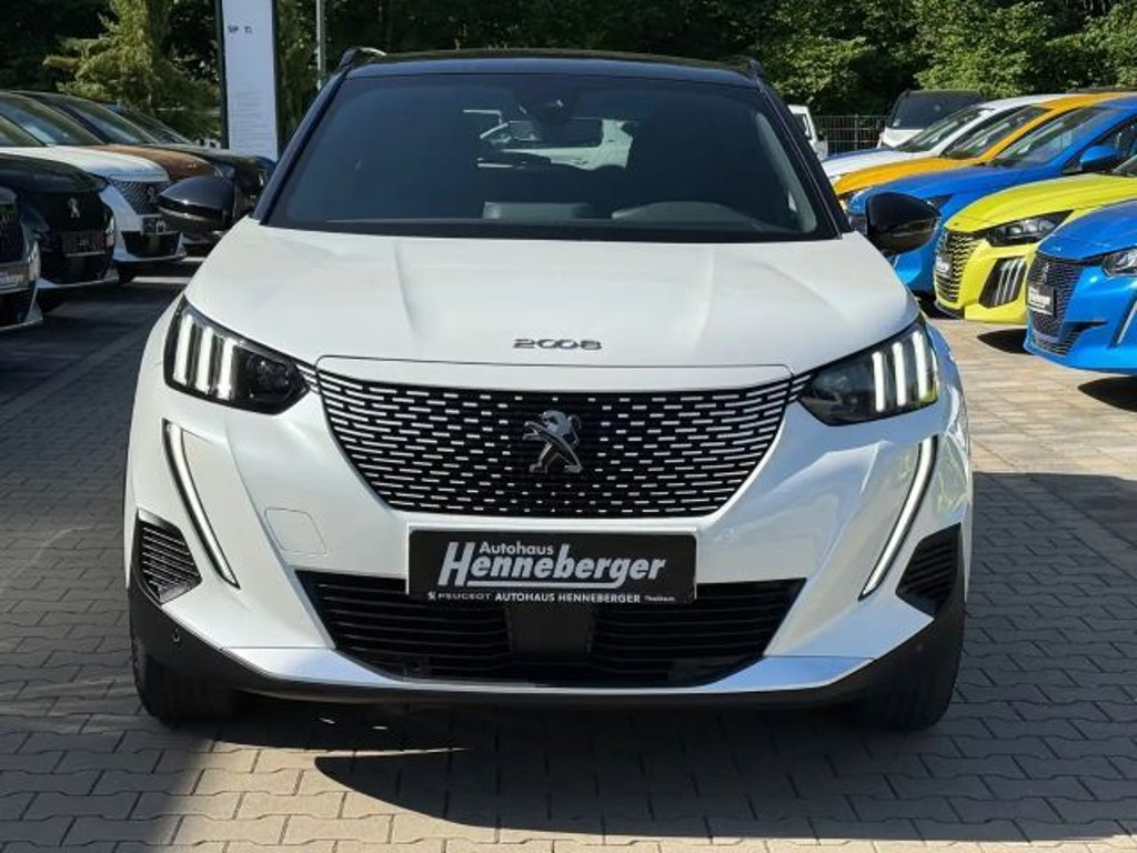 Peugeot e-2008