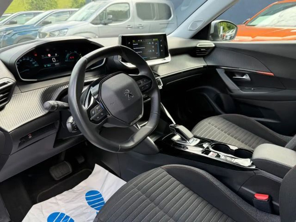 Peugeot e-2008