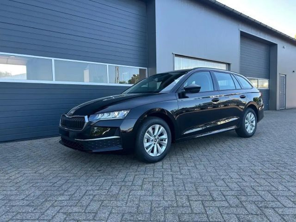 Skoda Octavia Combi 1.5 TSI Selection