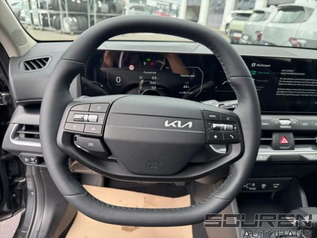 Kia K4