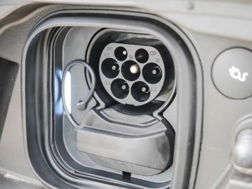 Volvo EX40