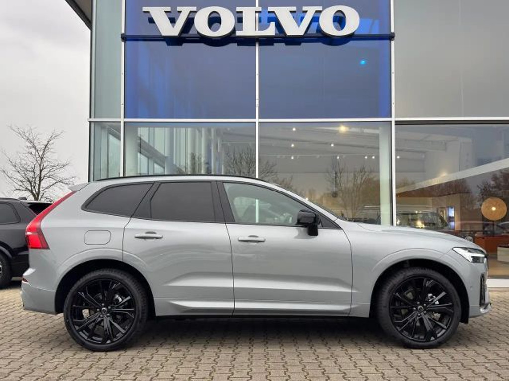 Volvo XC60 AWD Plus