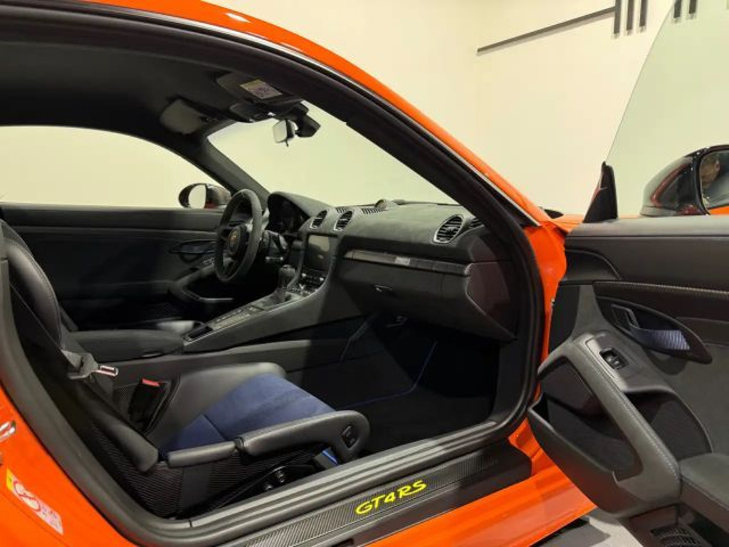Porsche Cayman