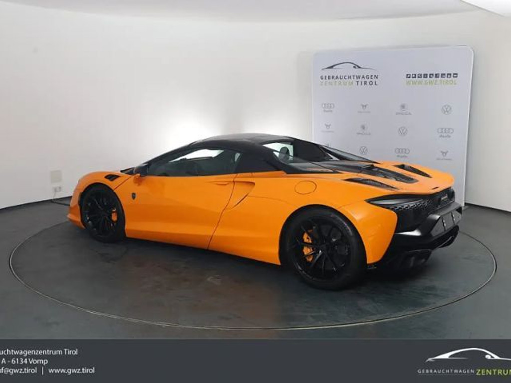 McLaren Artura