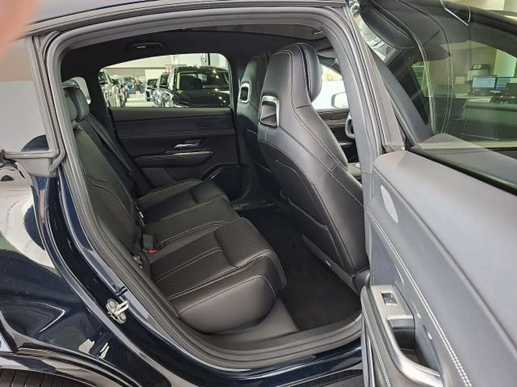 Mazda 6e