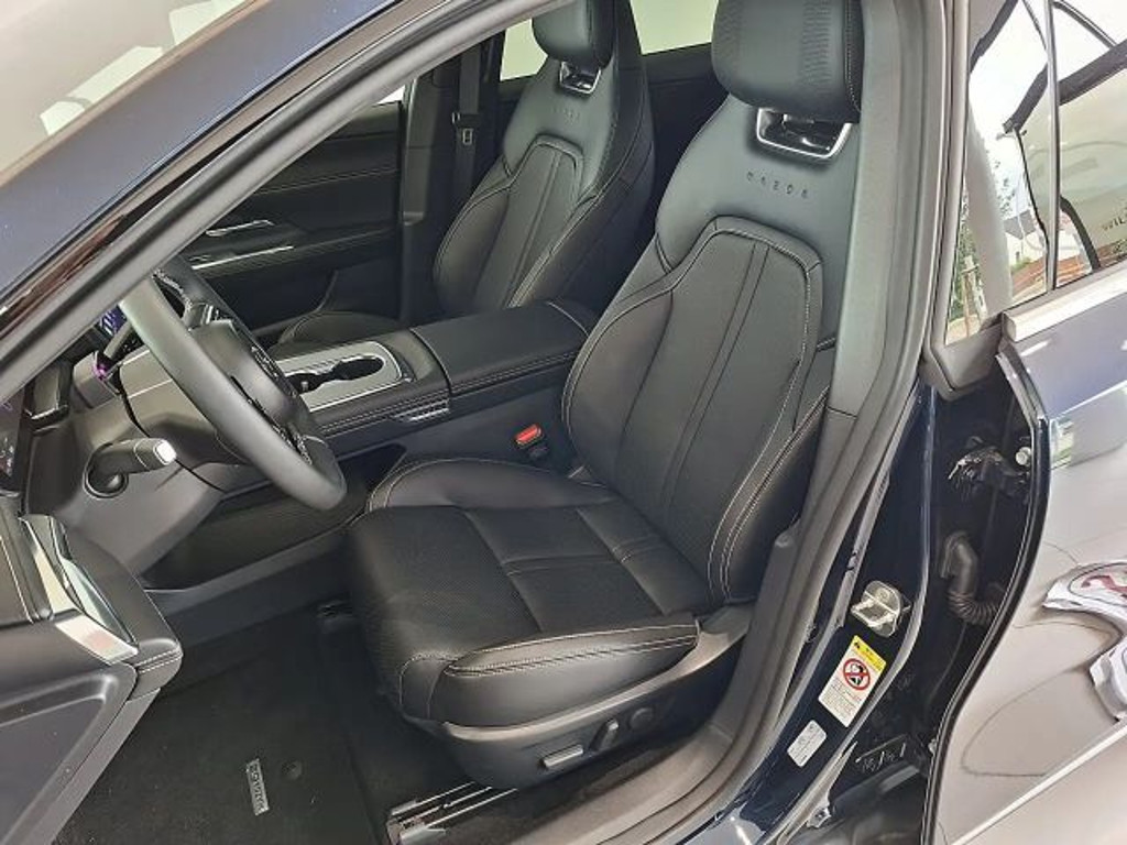 Mazda 6e