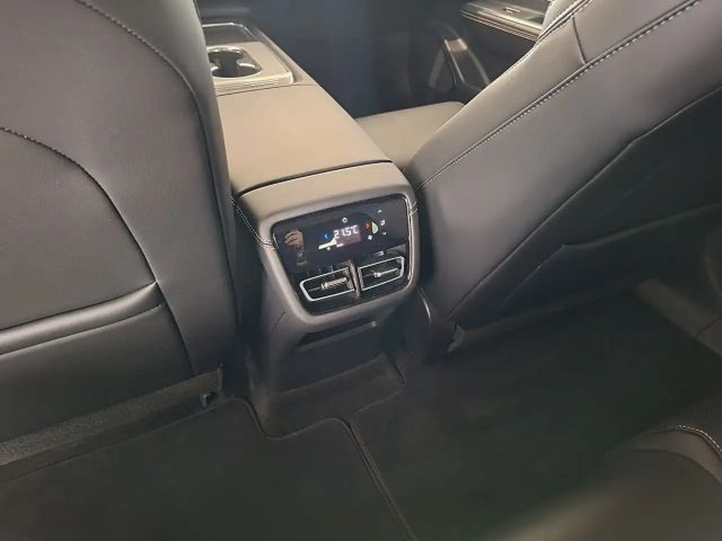Mazda 6e