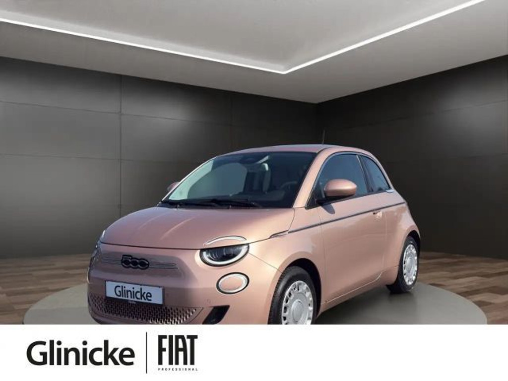 Fiat 500e La Prima