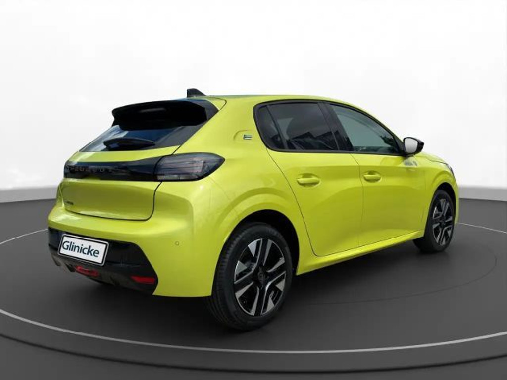 Peugeot e-208
