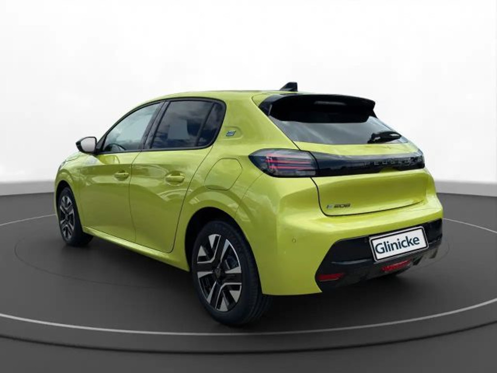 Peugeot e-208