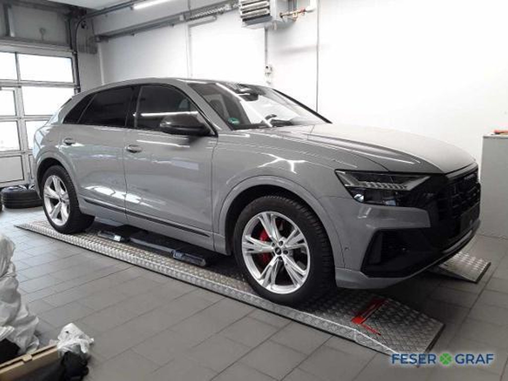 Audi SQ8