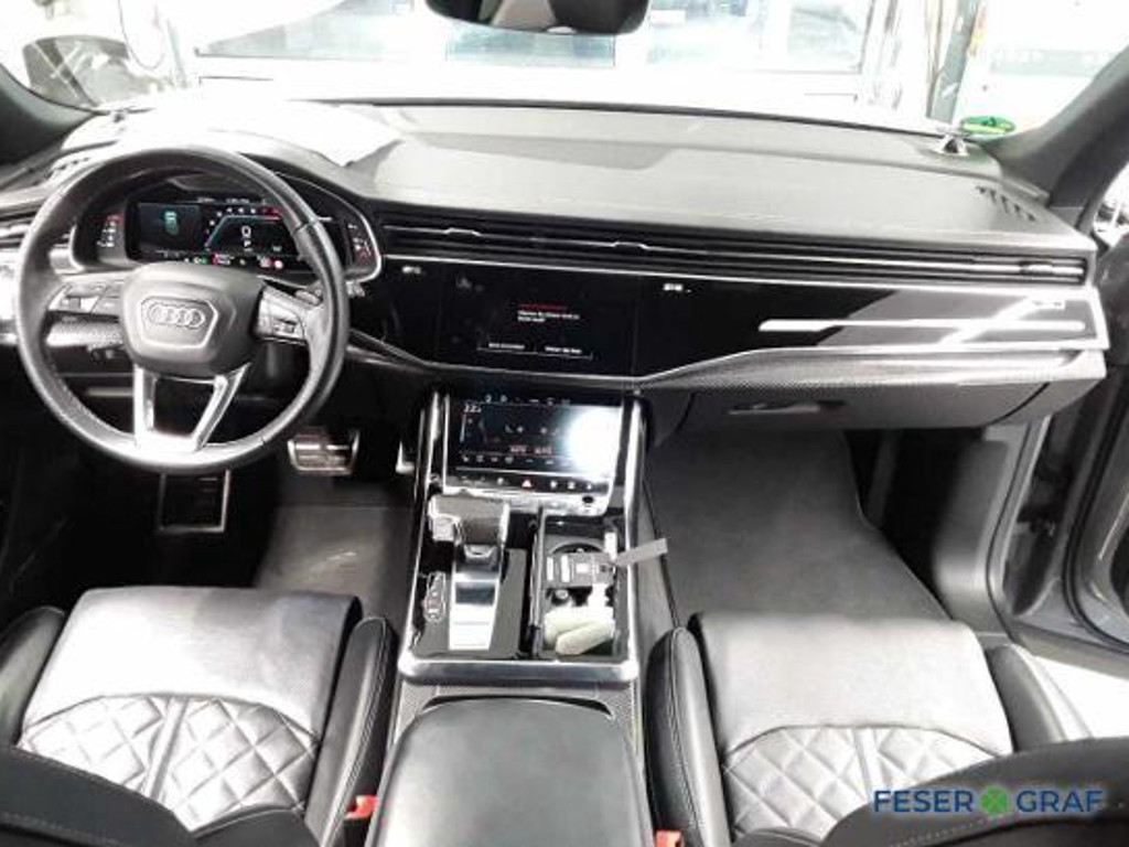 Audi SQ8