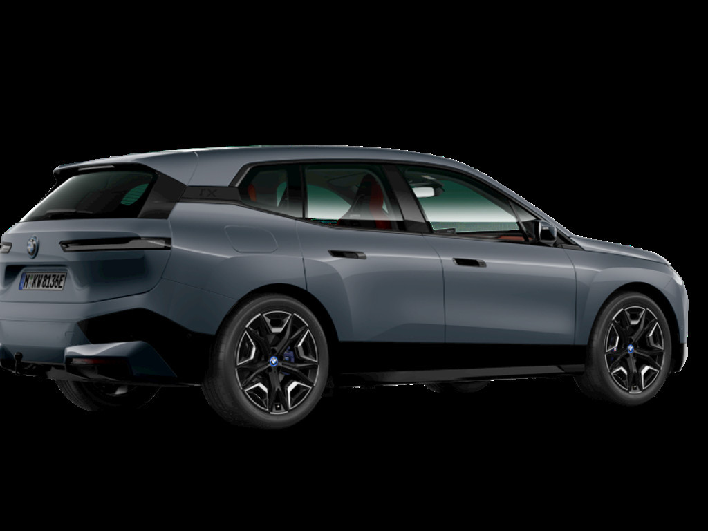 BMW iX