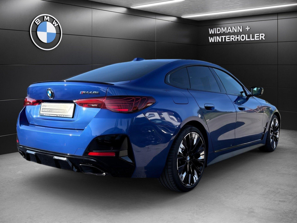 BMW M440