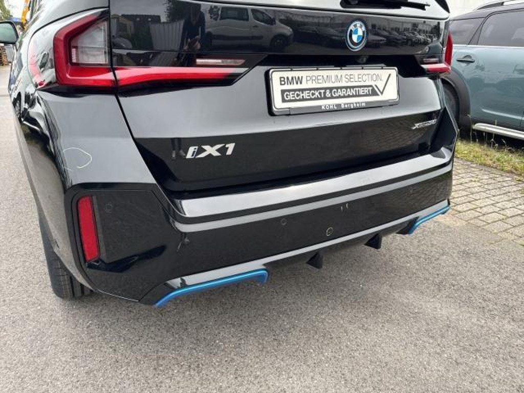 BMW iX1 xDrive30