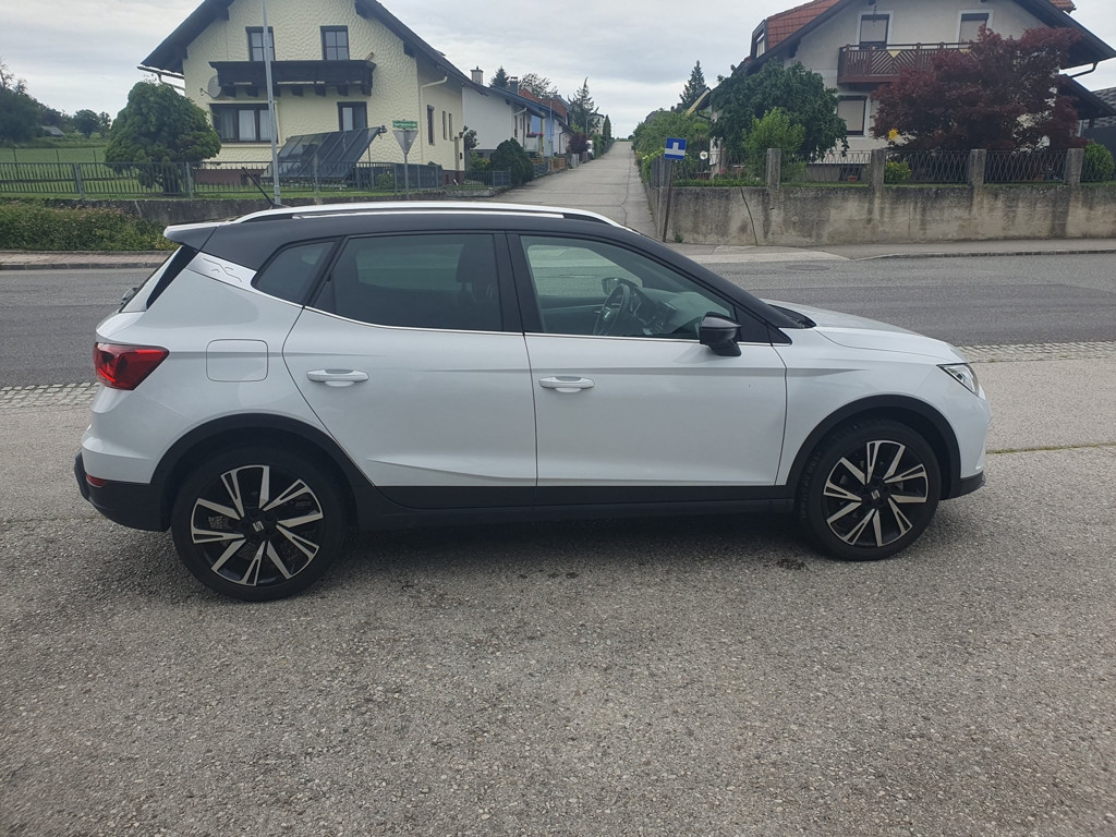 Seat Arona
