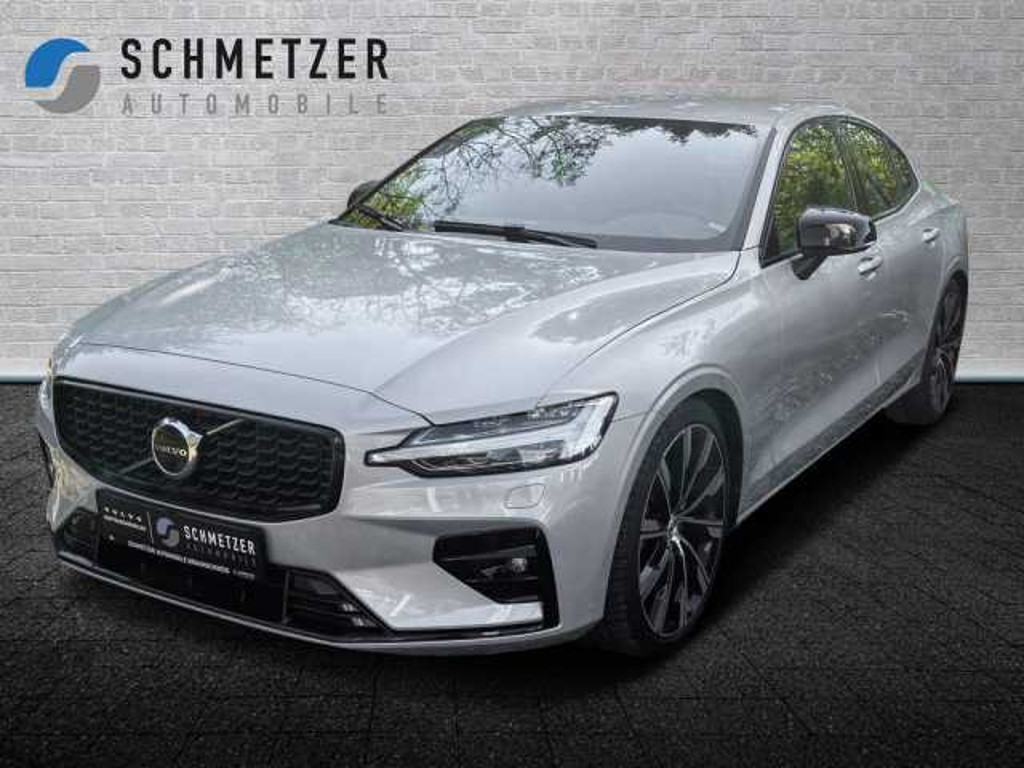 Volvo S60 R-Design Plus Dark