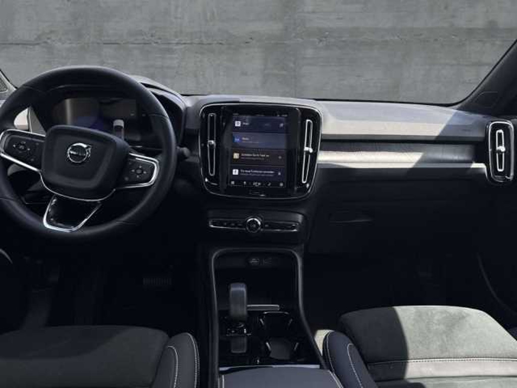 Volvo C40