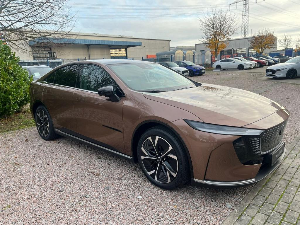Mazda 6e