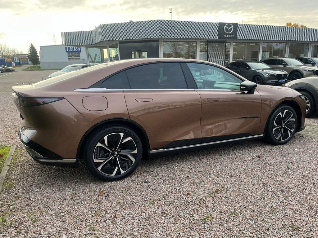 Mazda 6e